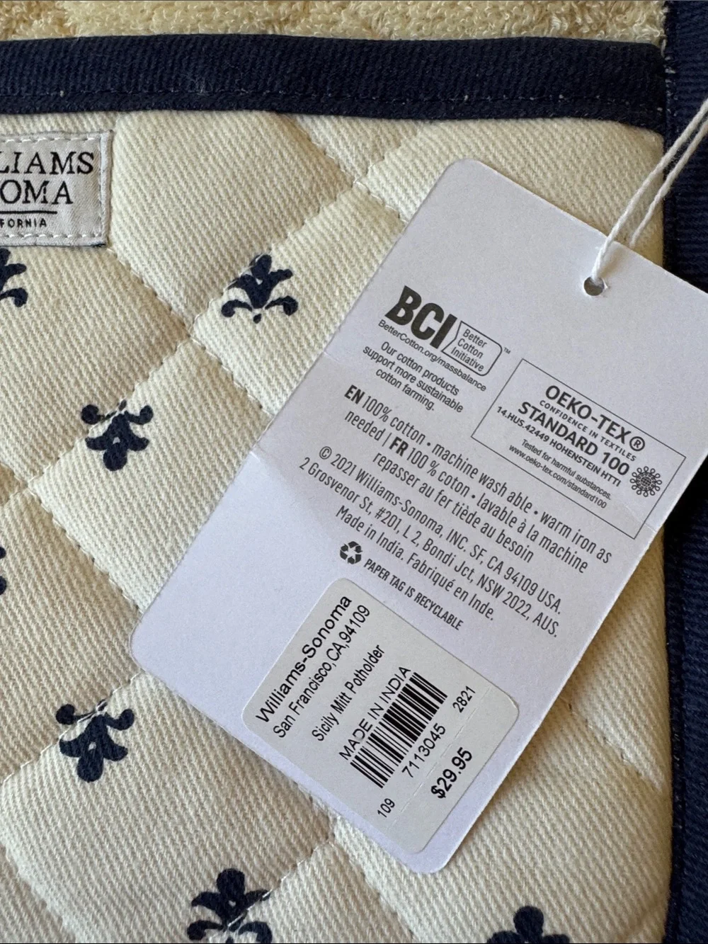 NEW Williams Sonoma White & Navy Fleur Kitchen Cotton Set with Multicolor Border